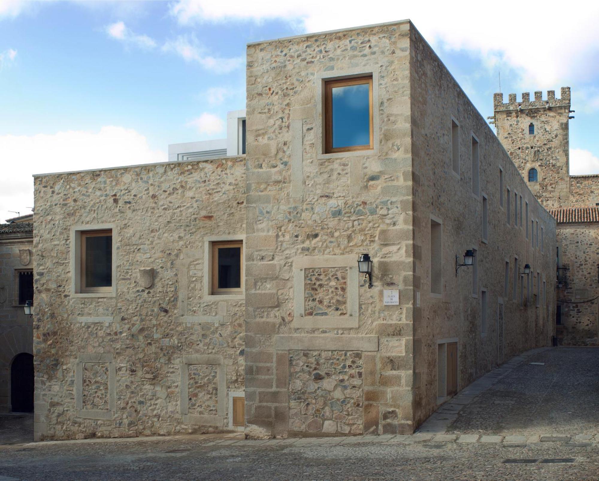 Hotel Atrio Caces Exterior foto